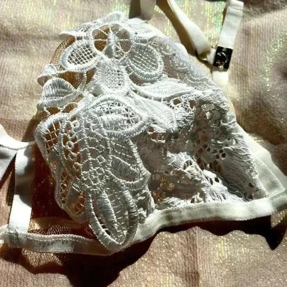 Bralette Skivvies embroidered For Love & Lemons Sheer Mesh Appliqué Floral Bra - Picture 3 of 9
